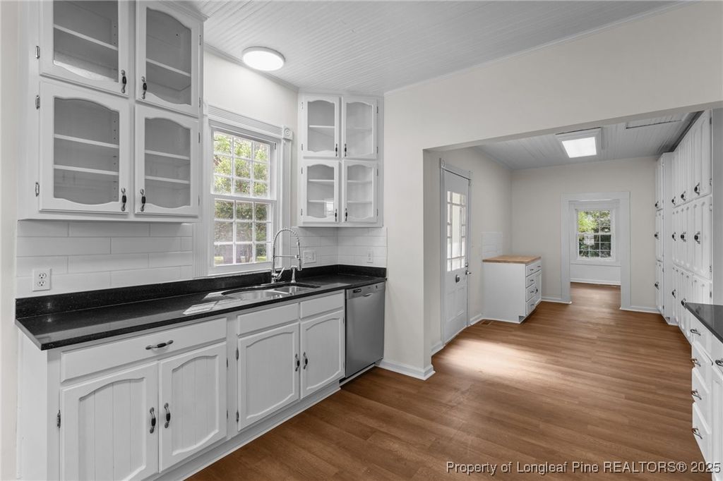 301 W Central Street, Maxton, NC 28364 — photo 27