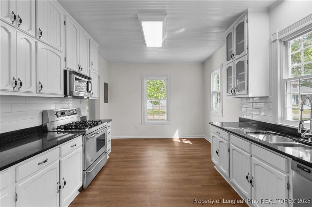 301 W Central Street, Maxton, NC 28364 — photo 28
