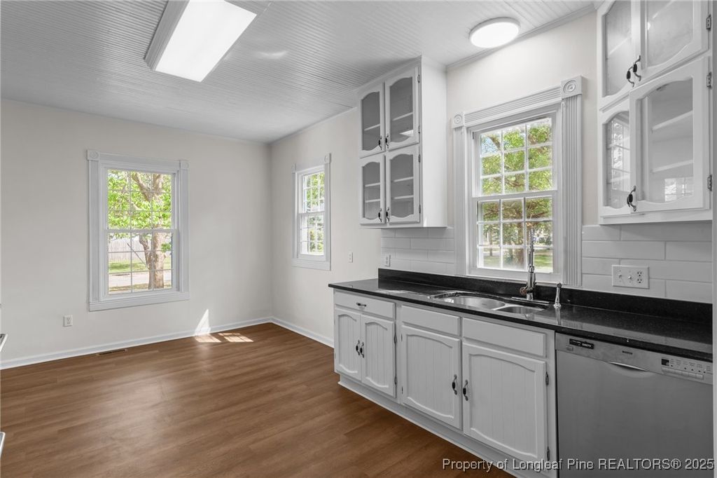 301 W Central Street, Maxton, NC 28364 — photo 29