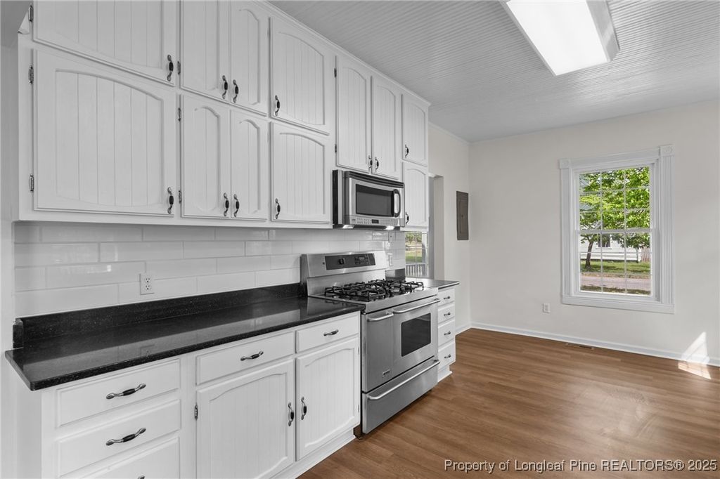 301 W Central Street, Maxton, NC 28364 — photo 30