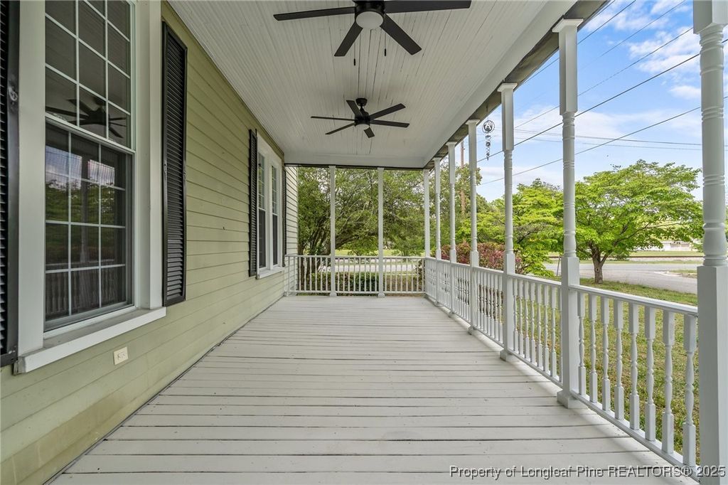 301 W Central Street, Maxton, NC 28364 — photo 32