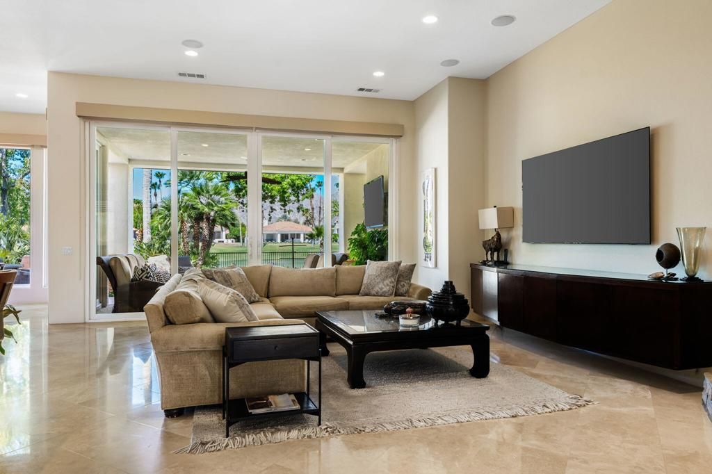 Image 11 of property listing at 56063 Winged Foot, La Quinta, CA 92253