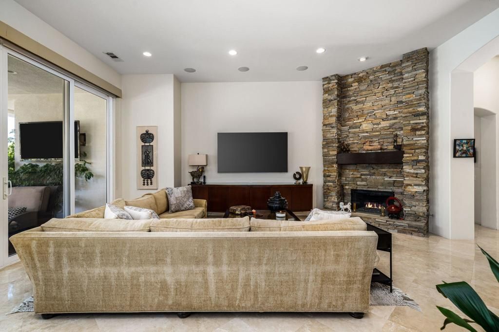 Image 12 of property listing at 56063 Winged Foot, La Quinta, CA 92253