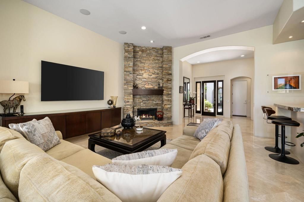 Image 13 of property listing at 56063 Winged Foot, La Quinta, CA 92253