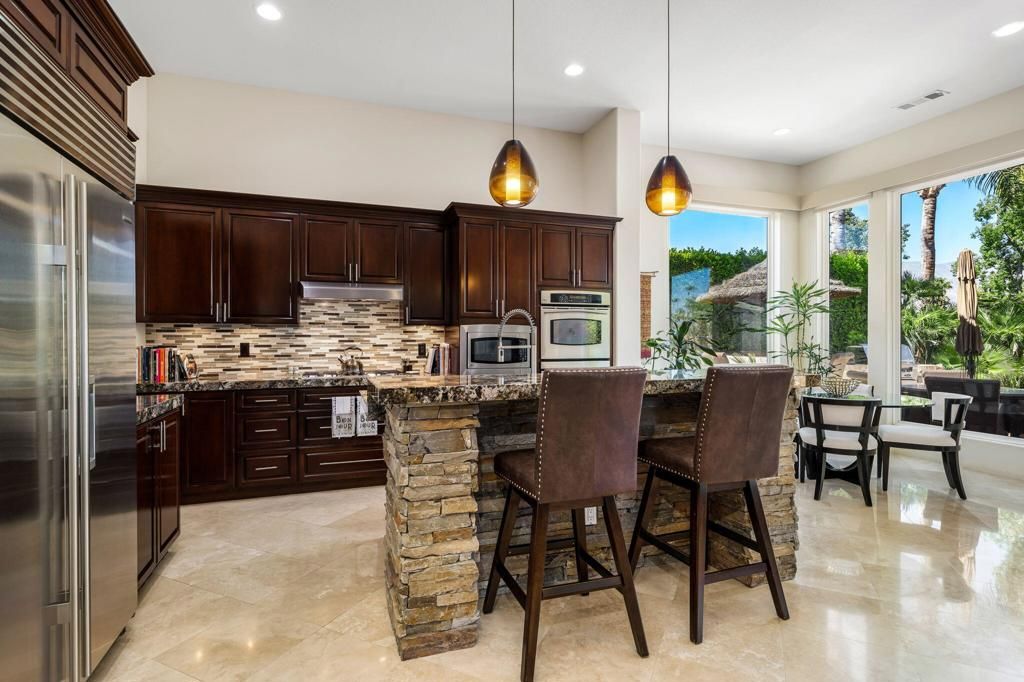 Image 16 of property listing at 56063 Winged Foot, La Quinta, CA 92253