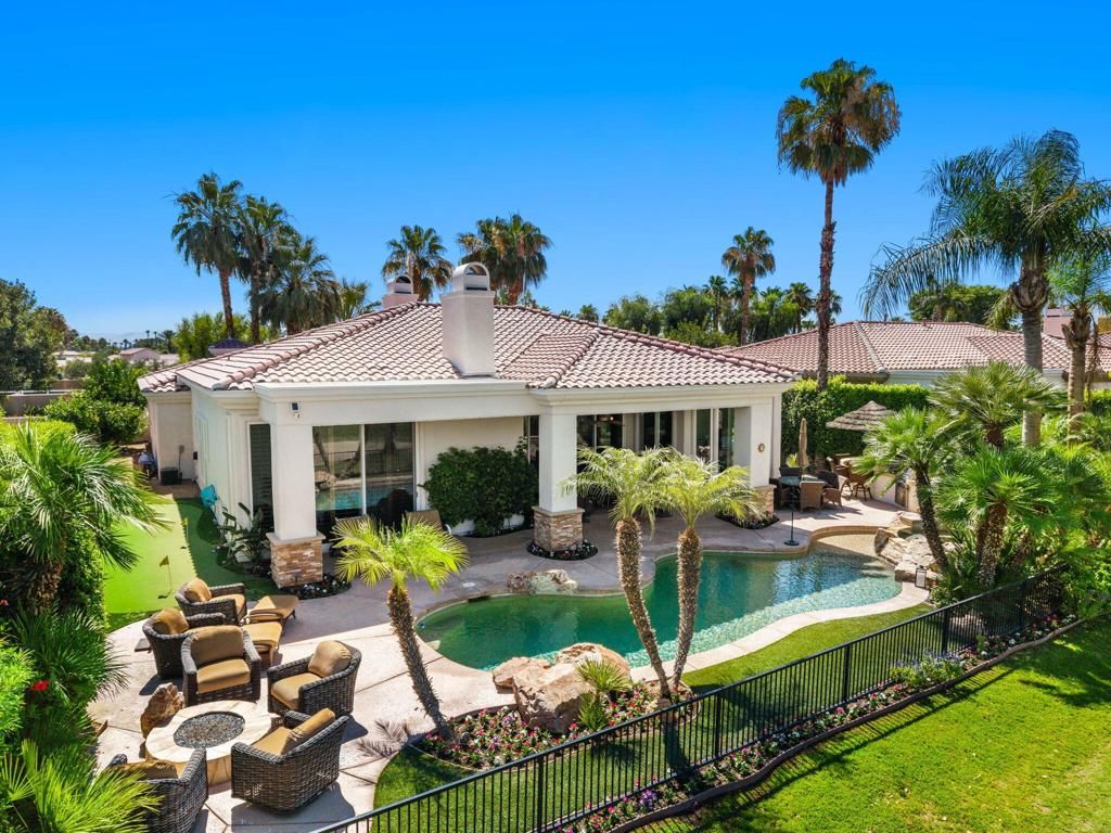 Image 3 of property listing at 56063 Winged Foot, La Quinta, CA 92253