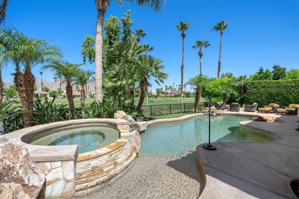 Image 38 of property listing at 56063 Winged Foot, La Quinta, CA 92253