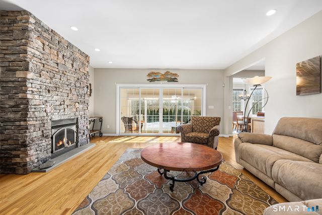 6 Pearl Lane, Rocky Hill, CT 06067