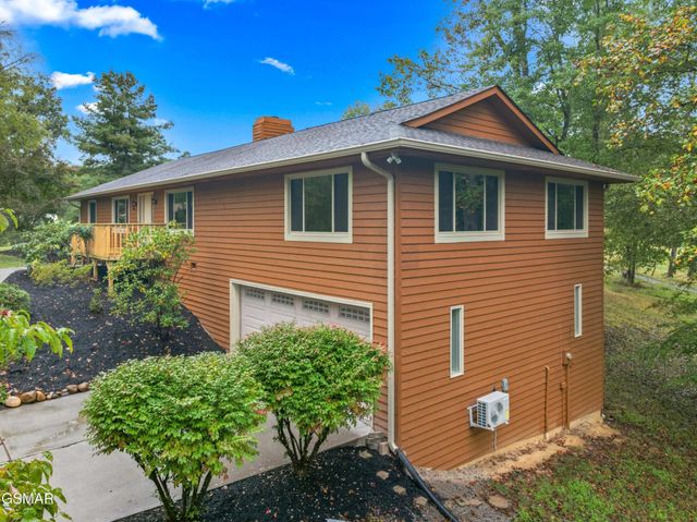 3320 Hazelwood Court, Baneberry, TN 37890