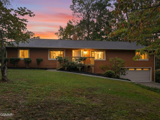 3320 Hazelwood Court, Baneberry, TN 37890
