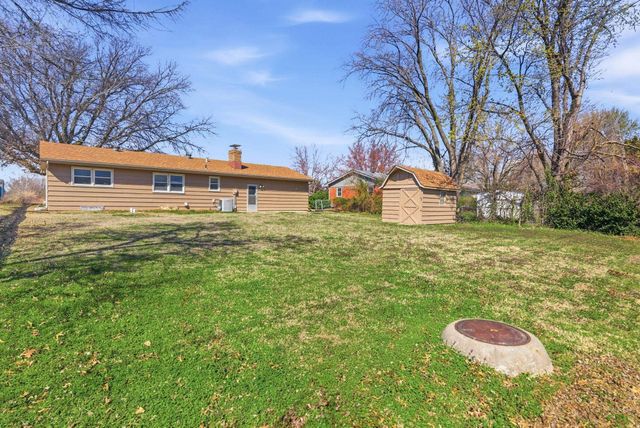 928 S Doreen St, Wichita, KS 67207