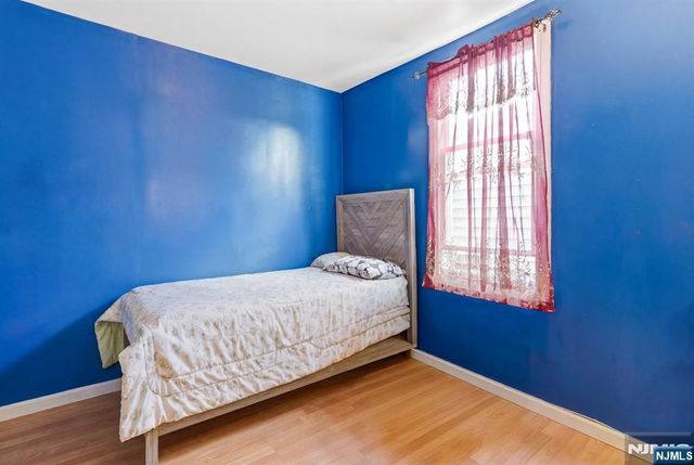 29 Victoria Avenue, Newark, NJ 07104