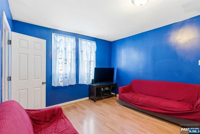 29 Victoria Avenue, Newark, NJ 07104