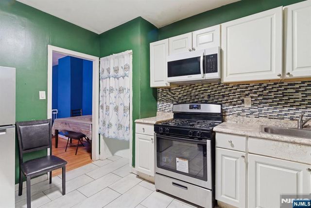 29 Victoria Avenue, Newark, NJ 07104