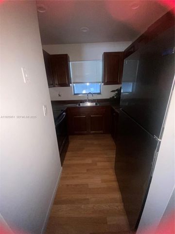 13500 NE 3rd Ct 205, North Miami, FL 33161