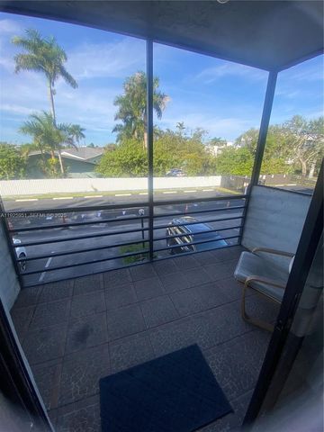 13500 NE 3rd Ct 205, North Miami, FL 33161