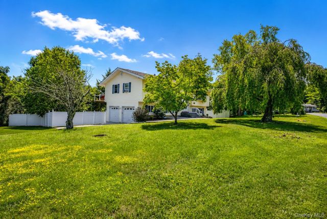 24 Beth Drive, Middletown, NY 10941