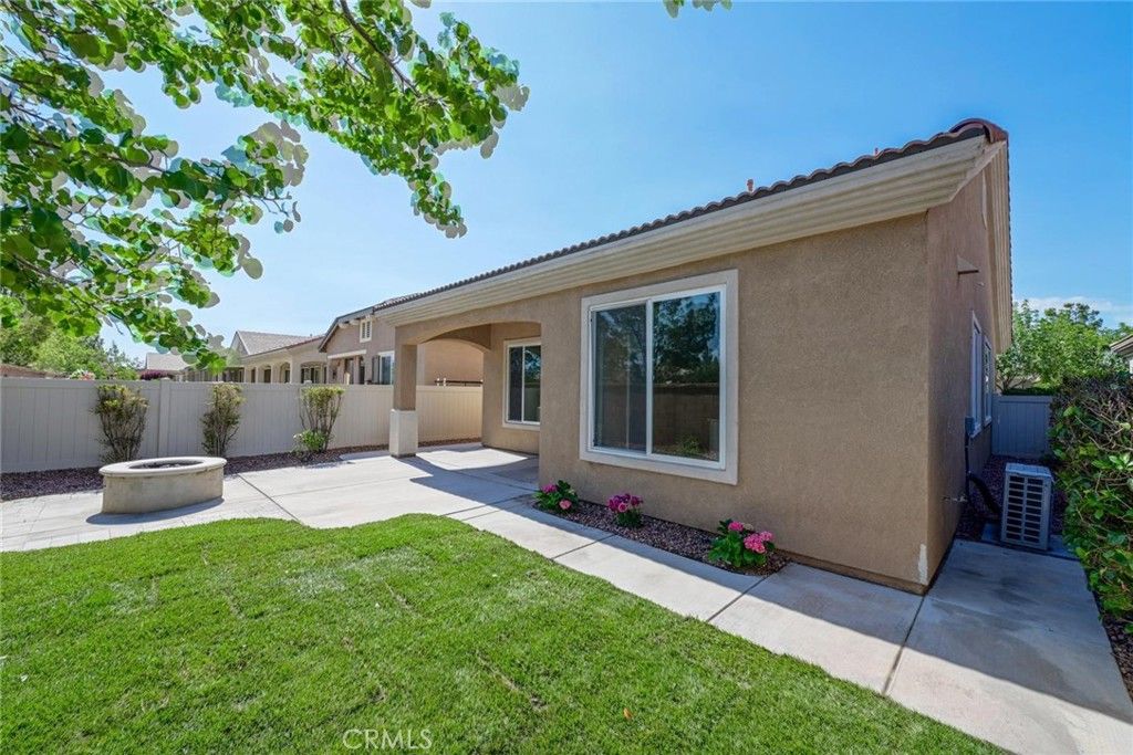 Image 28 of property listing at 19466 Crystal Springs, Apple Valley, CA 92308