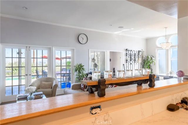 3633 Willowcrest Avenue, Studio City, CA 91604