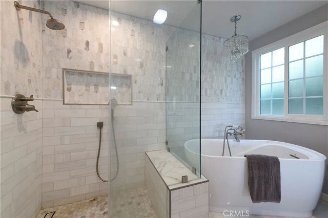 3633 Willowcrest Avenue, Studio City, CA 91604