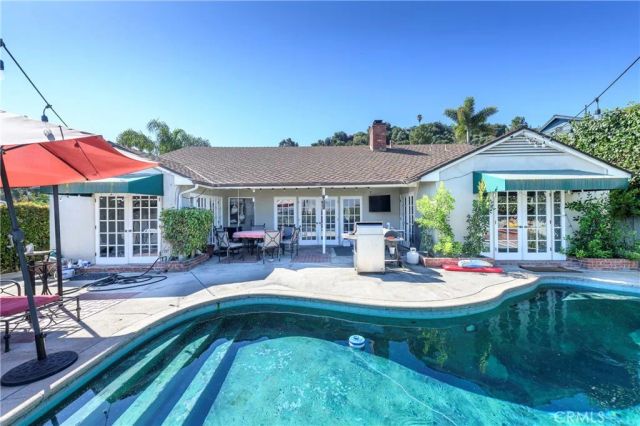 3633 Willowcrest Avenue, Studio City, CA 91604