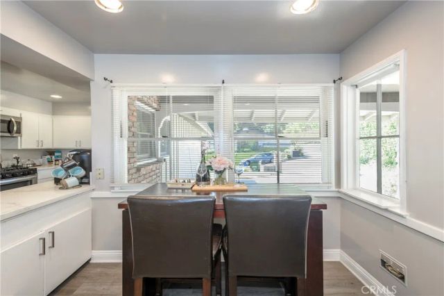 3633 Willowcrest Avenue, Studio City, CA 91604