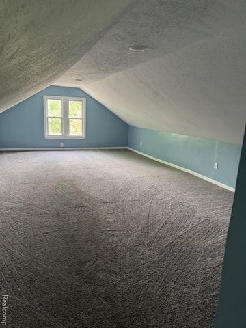 6624 Sw Barton Street, Detroit, MI 48210