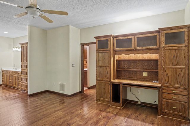 2 Guindola Circle, Hot Springs Village, AR 71909