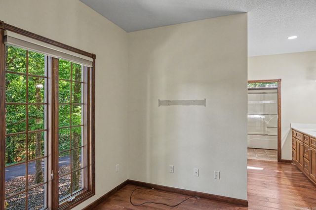 2 Guindola Circle, Hot Springs Village, AR 71909