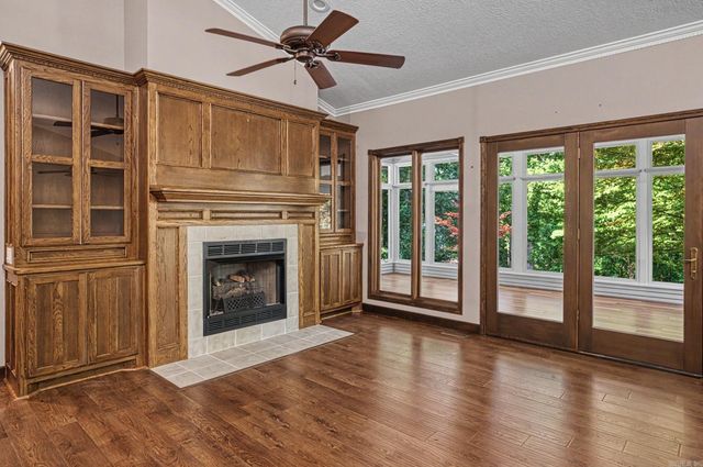 2 Guindola Circle, Hot Springs Village, AR 71909