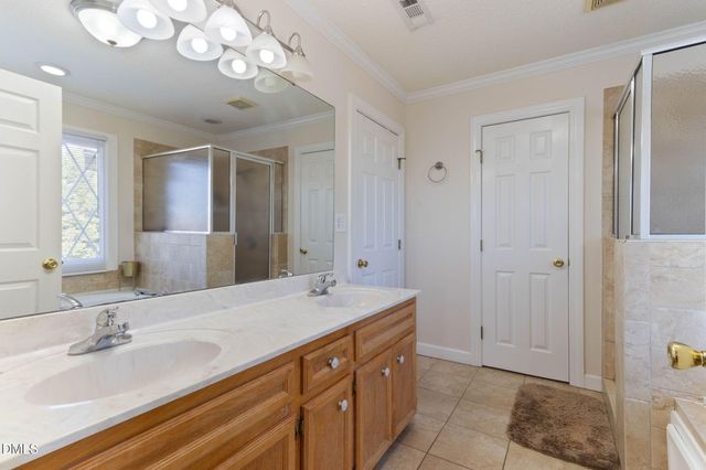 1500 Dunbrook Drive, Winterville, NC 28590