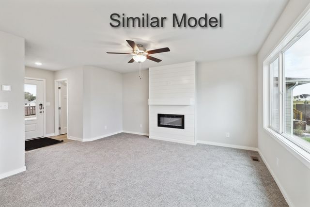 321 NE Chalet Street, Elkhart, IA 50073