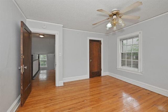 611 Lincoln Parkway, Duluth, MN 55806