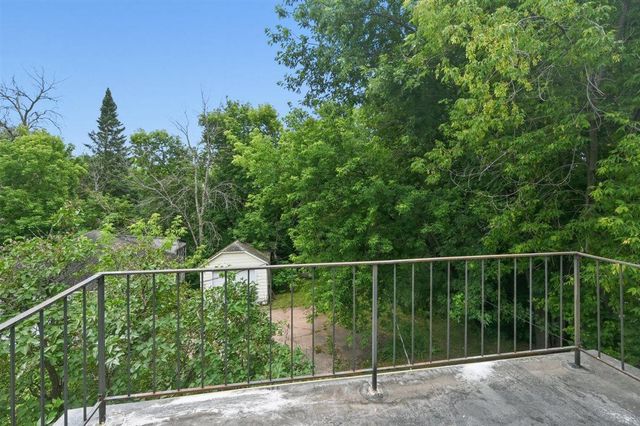 611 Lincoln Parkway, Duluth, MN 55806
