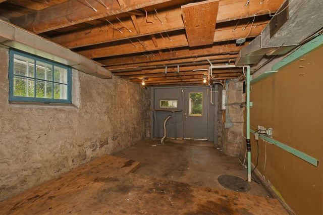 611 Lincoln Parkway, Duluth, MN 55806