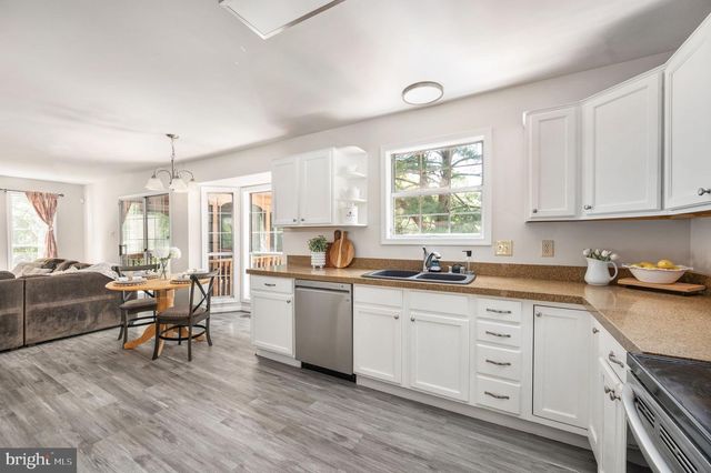 22 TANTERRA DR, Stafford, VA 22556