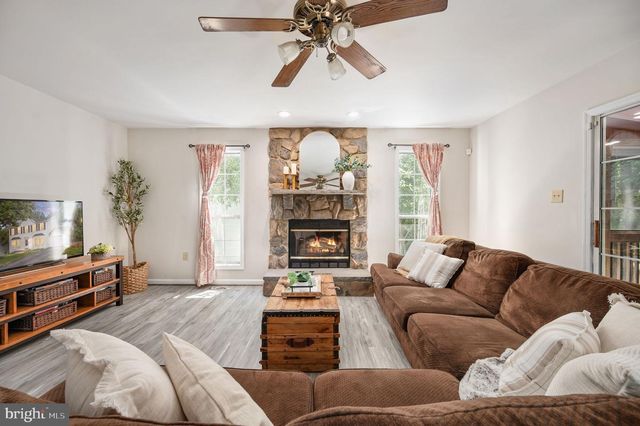 22 TANTERRA DR, Stafford, VA 22556