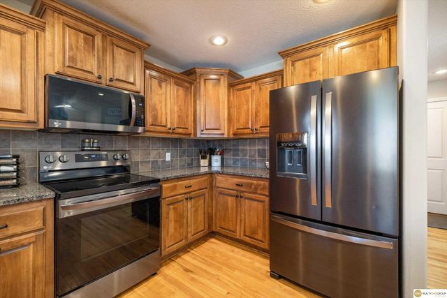 8119 S 167 Street, Omaha, NE 68136