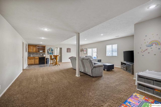 8119 S 167 Street, Omaha, NE 68136