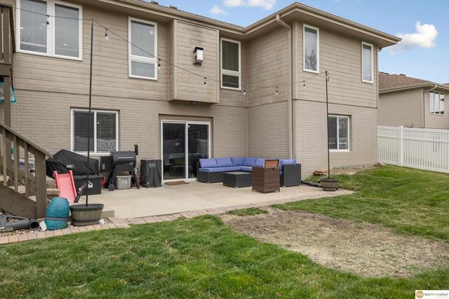 8119 S 167 Street, Omaha, NE 68136