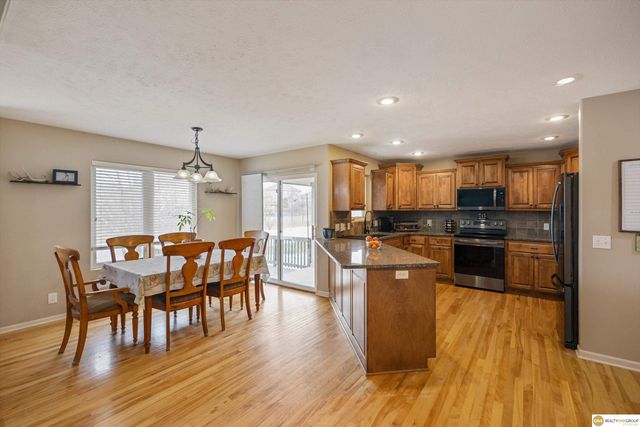 8119 S 167 Street, Omaha, NE 68136