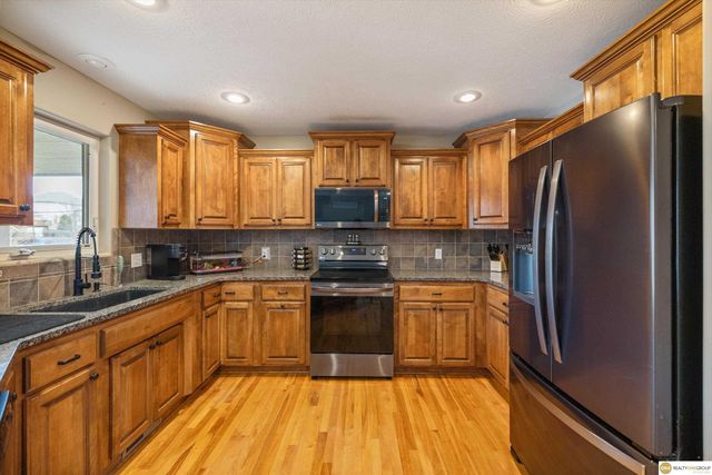 8119 S 167 Street, Omaha, NE 68136