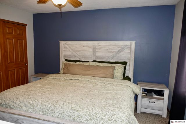 17733 Lillian Street, Omaha, NE 68136