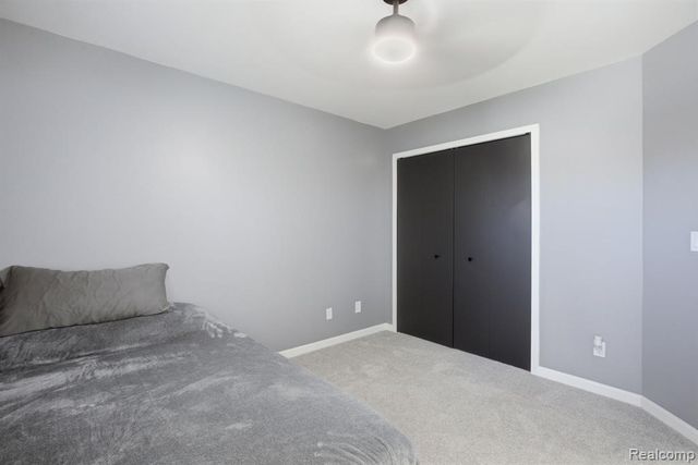 8488 Annette Avenue, Grosse Ile, MI 48138
