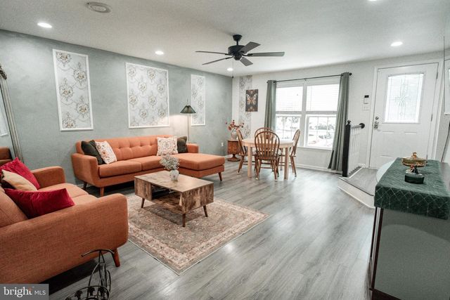 15015 BRIDGEPORT DR, Dumfries, VA 22025