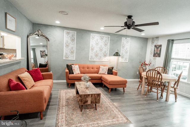 15015 BRIDGEPORT DR, Dumfries, VA 22025