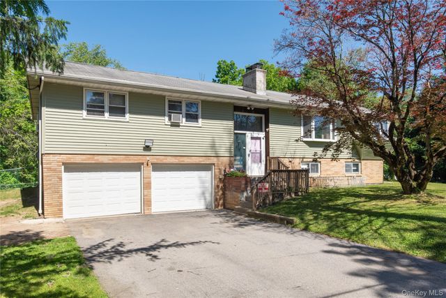 10 Millbank Road, Poughkeepsie, NY 12603