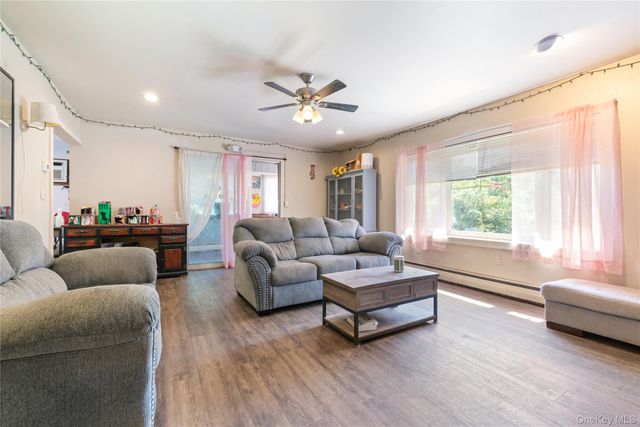 10 Millbank Road, Poughkeepsie, NY 12603