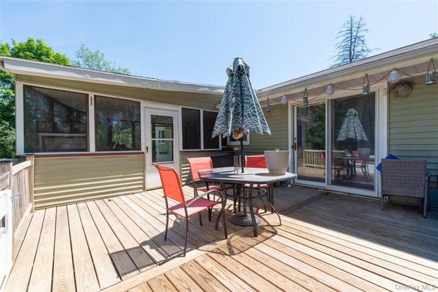10 Millbank Road, Poughkeepsie, NY 12603