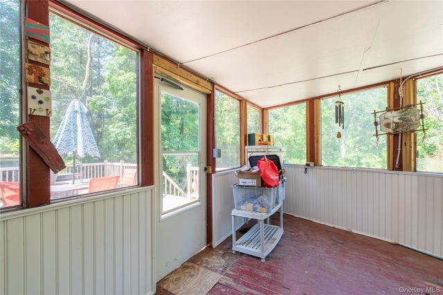 10 Millbank Road, Poughkeepsie, NY 12603